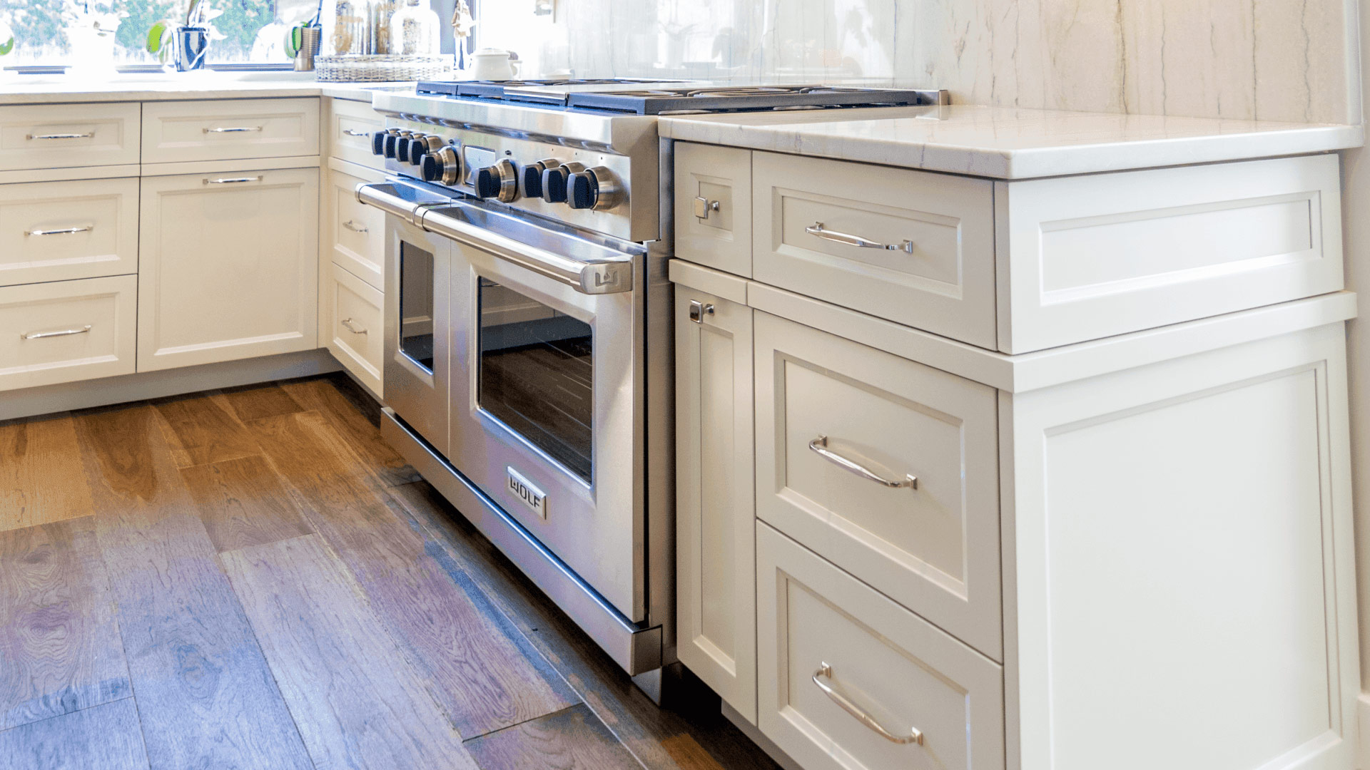 Cuisine champêtre, cuisine en laque verte au look "Beach House"