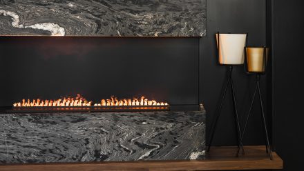 Modern wall fireplace - Ateliers Jacob.