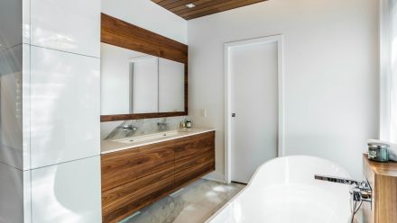 Design de salle de bain moderne d'Alex Tagliani.