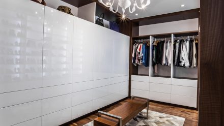 Custom wardrobe design for Alexandre Tagliani - Ateliers Jacob